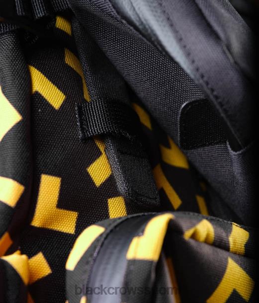 Lisätarvikkeet Black Crows multis kypärälaukku musta-keltainen juniori Z848V285